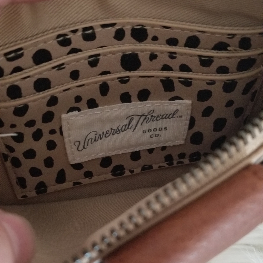 Universal Thread Leopard Wristlet - Picture 2 of 4